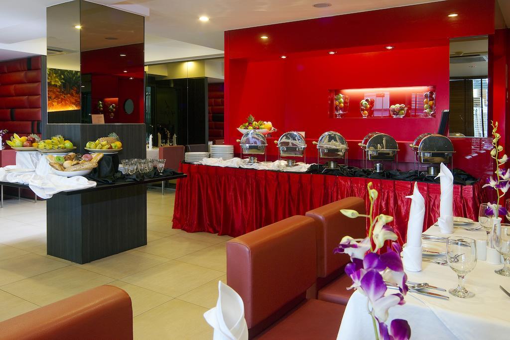 มูไคสวีท Hotel มาเล ภายนอก รูปภาพ